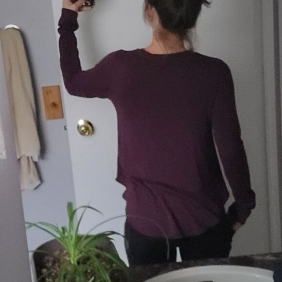 Size S Aritzia BUNDLE/LOT Long-sleeve Pullover Shirts - Picture 8 of 10